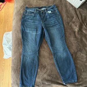 Judy Blue Rekaxed fit 18W jeans